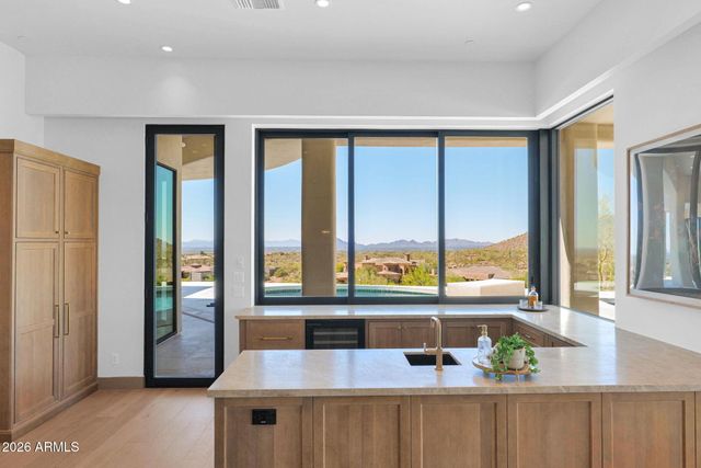 12926 E CORRINE Drive, Scottsdale, AZ 85259