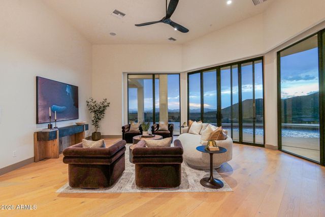 12926 E CORRINE Drive, Scottsdale, AZ 85259