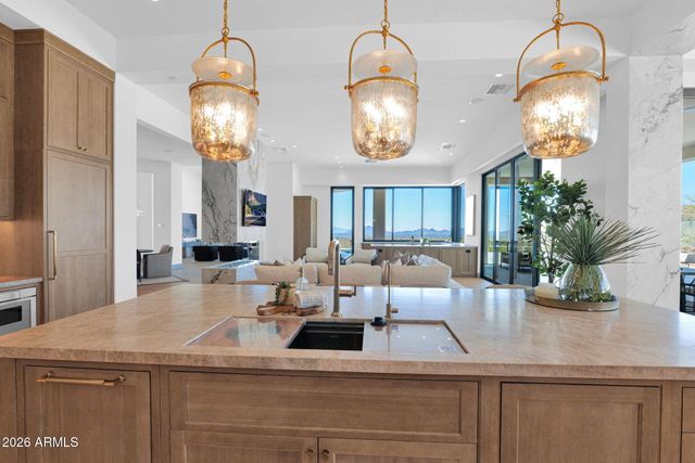 12926 E CORRINE Drive, Scottsdale, AZ 85259