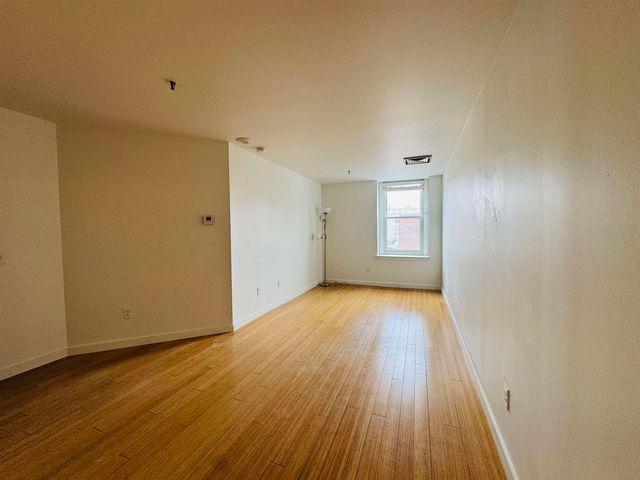 131 Main St Apt 407, Burlington, VT 05401