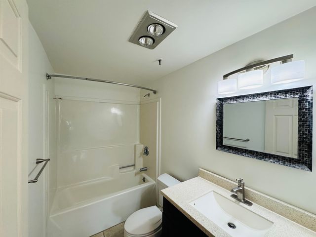 131 Main St Apt 407, Burlington, VT 05401