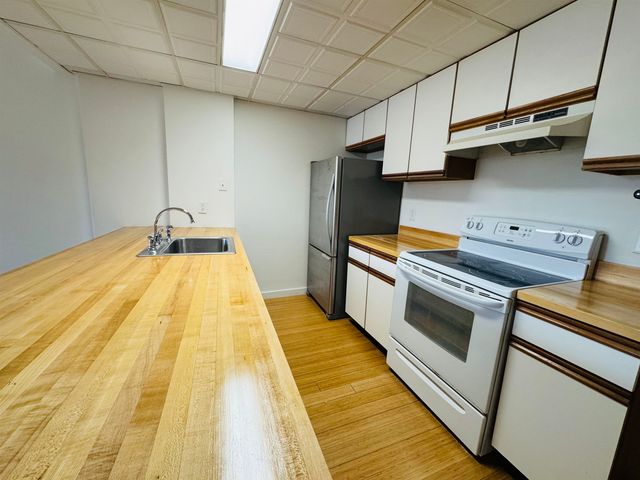 131 Main St Apt 407, Burlington, VT 05401