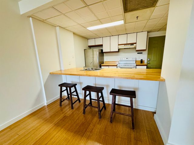 131 Main St Apt 407, Burlington, VT 05401