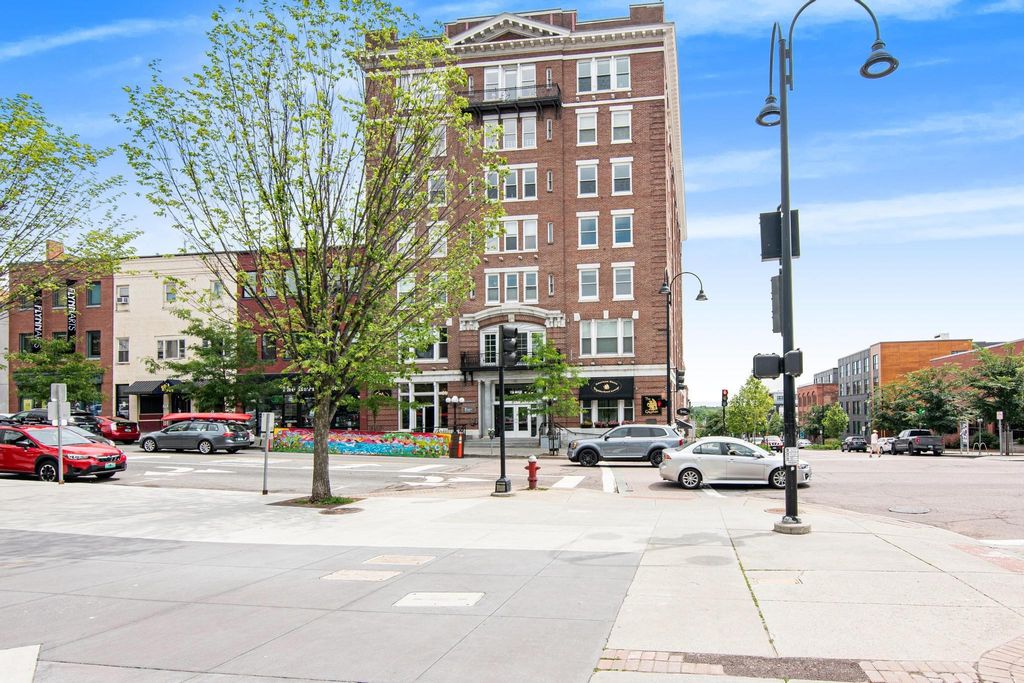 131 Main St Apt 407, Burlington, VT 05401