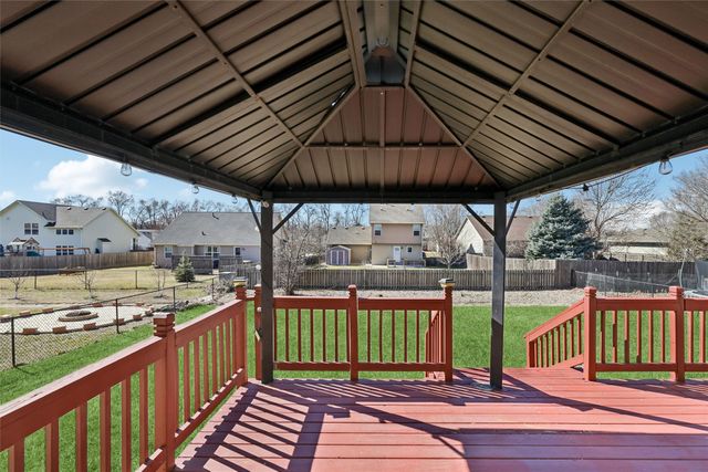 5928 NW 50th Street, Johnston, IA 50131