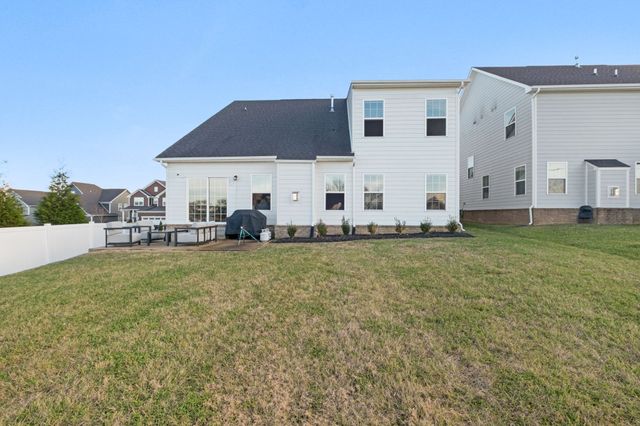 322 Collier Rd, Mount Juliet, TN 37122