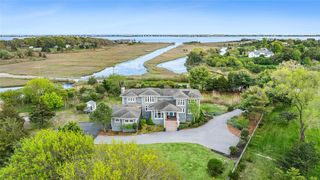 14 South Country Road, Westhampton, NY 11977