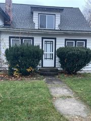 522 Walnut Street, Three Rivers, MI 49093