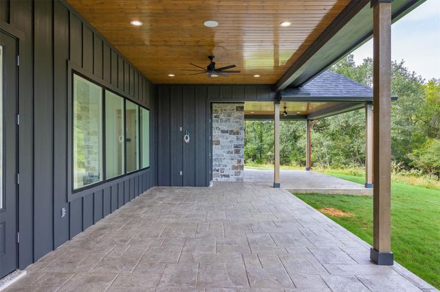 10717 Harvey Ranch Road, College Station, TX 77845