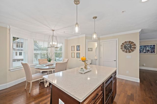6 Audubon Way, Canton, MA 02021