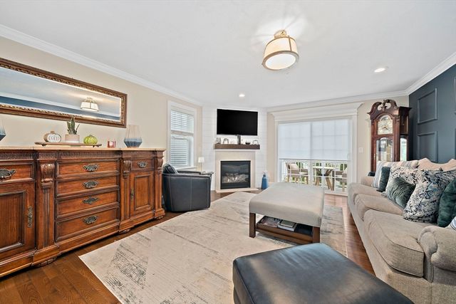 6 Audubon Way, Canton, MA 02021