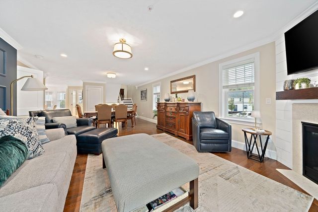 6 Audubon Way, Canton, MA 02021