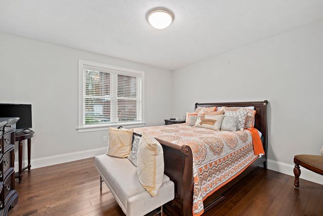 6 Audubon Way, Canton, MA 02021