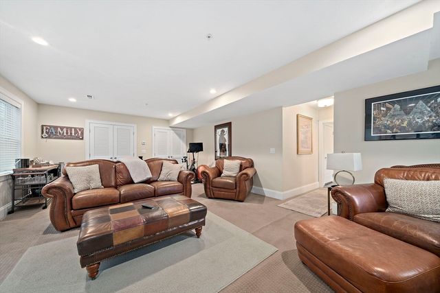 6 Audubon Way, Canton, MA 02021