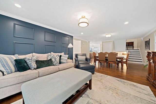 6 Audubon Way, Canton, MA 02021