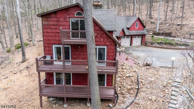 56 Cliff Road, West Milford Twp., NJ 07480