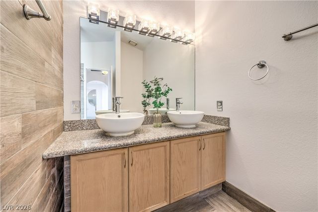 1925 Curio Drive, North Las Vegas, NV 89031