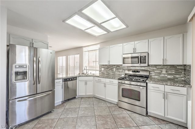 1925 Curio Drive, North Las Vegas, NV 89031