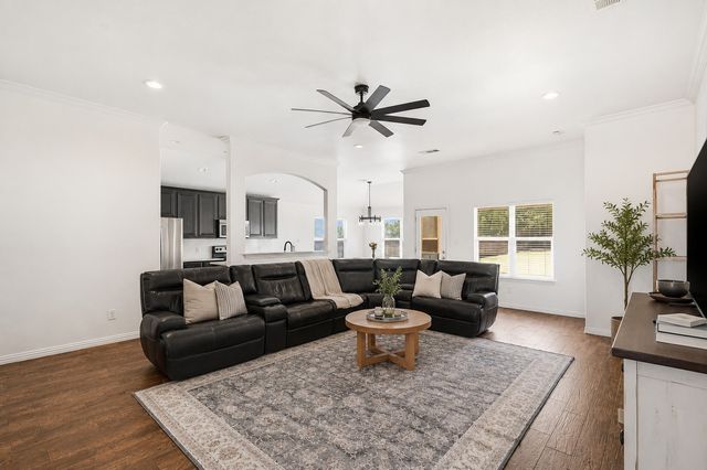 780 Countryside Drive, Aubrey, TX 76227