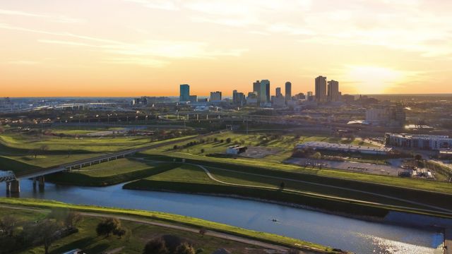 400 Vista Buena Trail, Fort Worth, TX 76111