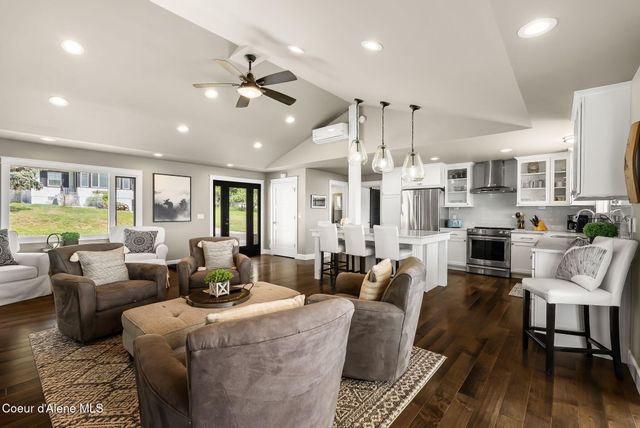 620 Lookout BLVD, Hope, ID 83836