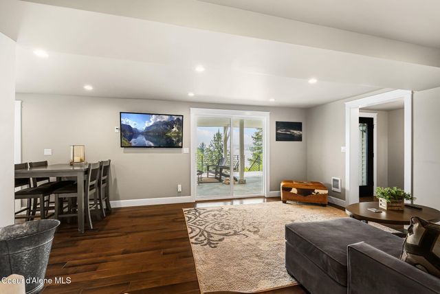 620 Lookout BLVD, Hope, ID 83836