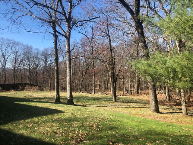 60 Innsbruck Boulevard, Hopewell Junction, NY 12533