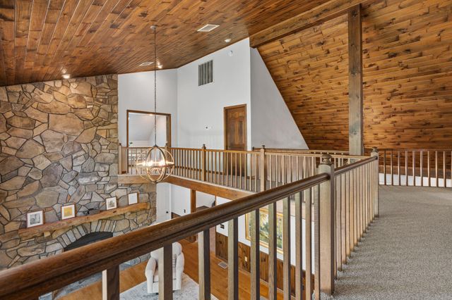 60 Innsbruck Boulevard, Hopewell Junction, NY 12533