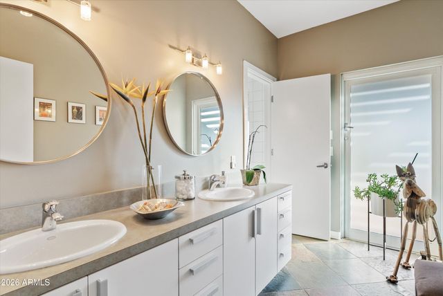 2933 E PIERSON Street, Phoenix, AZ 85016