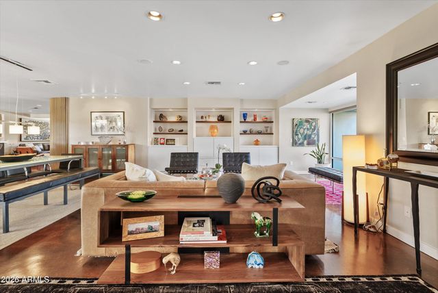 2933 E PIERSON Street, Phoenix, AZ 85016