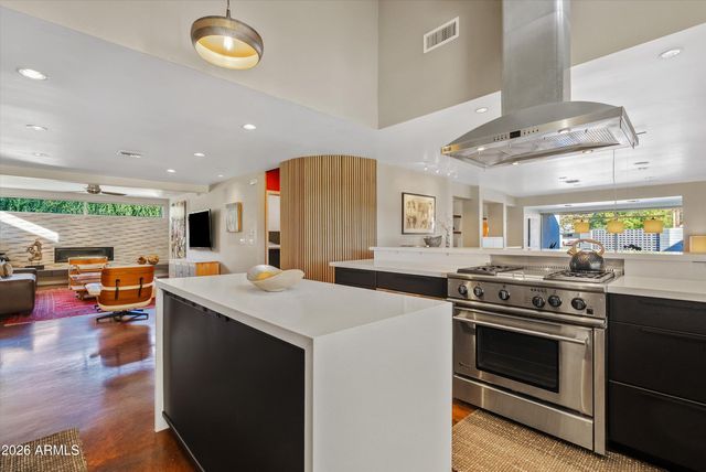 2933 E PIERSON Street, Phoenix, AZ 85016