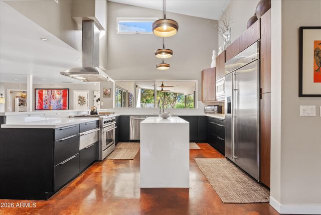 2933 E PIERSON Street, Phoenix, AZ 85016