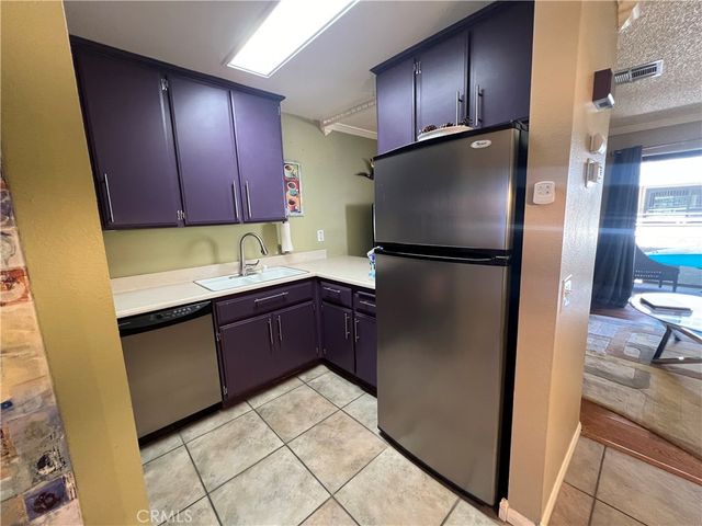 470 S Calle Encilia B11, Palm Springs, CA 92262