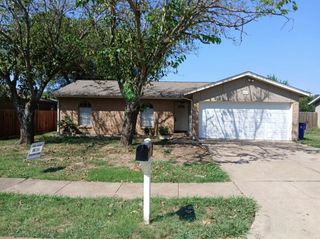 609 Windsor Drive, Everman, TX 76140