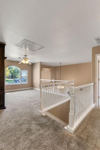 748 Valley View Dr, Oakdale, CA 95361