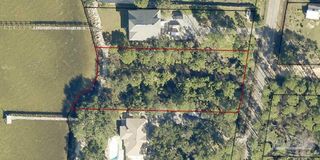 879 Dolphin Rd, Milton, FL 32571