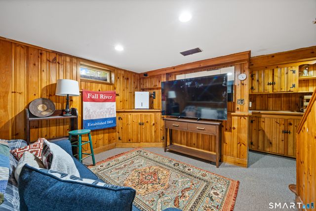690 Forest Street, East Hartford, CT 06118
