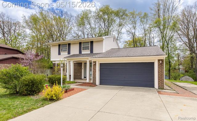 5118 Woodcreek Trail, Independence Charter Township, MI 48346