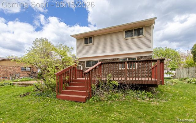 5118 Woodcreek Trail, Independence Charter Township, MI 48346