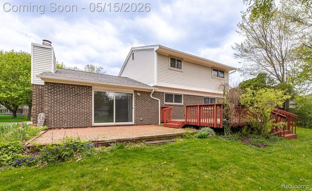 5118 Woodcreek Trail, Independence Charter Township, MI 48346