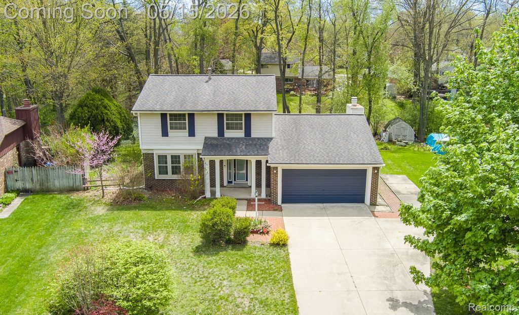 5118 Woodcreek Trail, Independence Charter Township, MI 48346