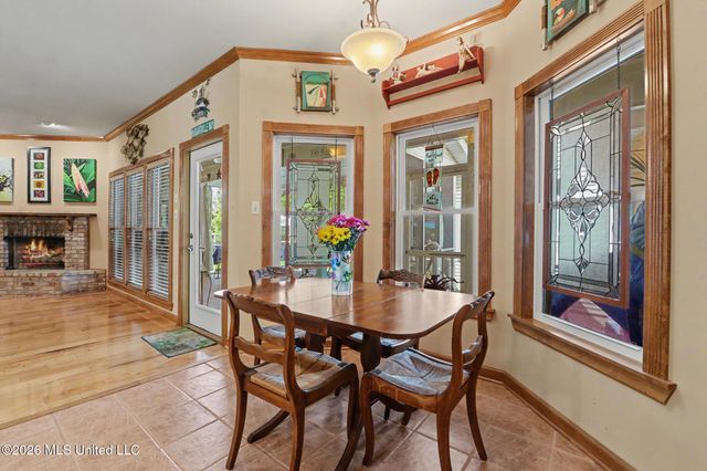 129 Lakewood Drive, Waveland, MS 39576
