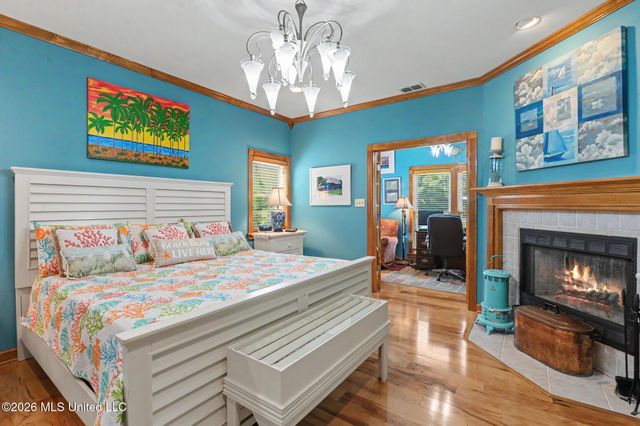 129 Lakewood Drive, Waveland, MS 39576