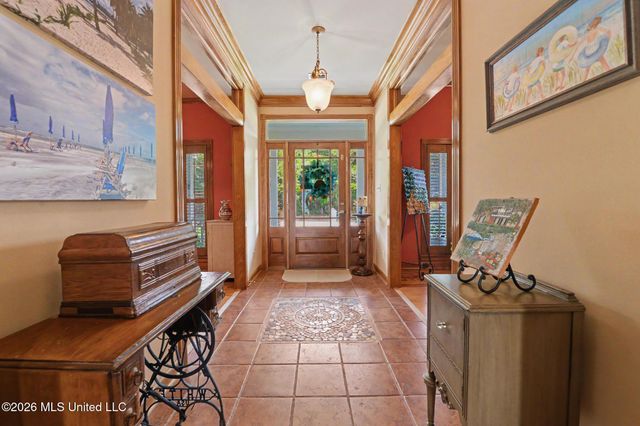 129 Lakewood Drive, Waveland, MS 39576