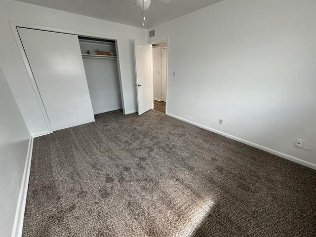 810 Lake Shore Drive 37, Lake Park, FL 33403