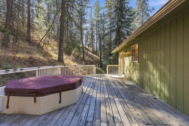 310 N Deep Creek Rd, Medical Lake, WA 99022