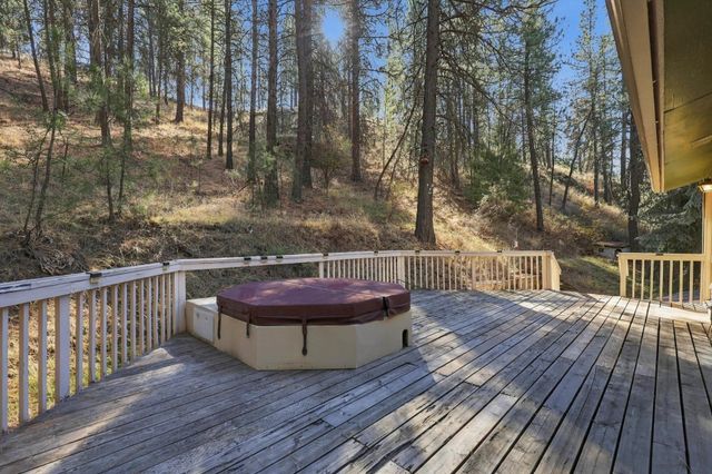 310 N Deep Creek Rd, Medical Lake, WA 99022