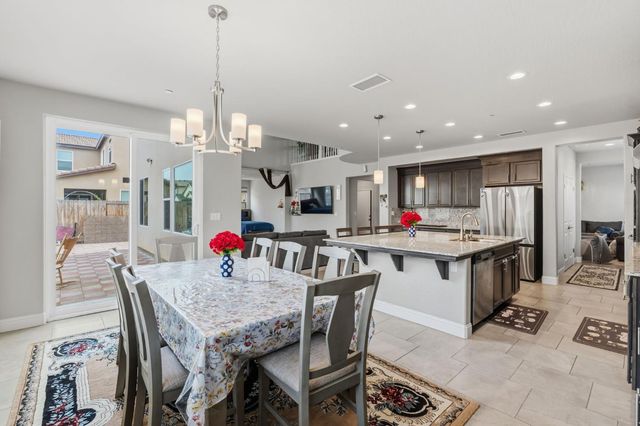 4292 N Vaughan Avenue, Fresno, CA 93723