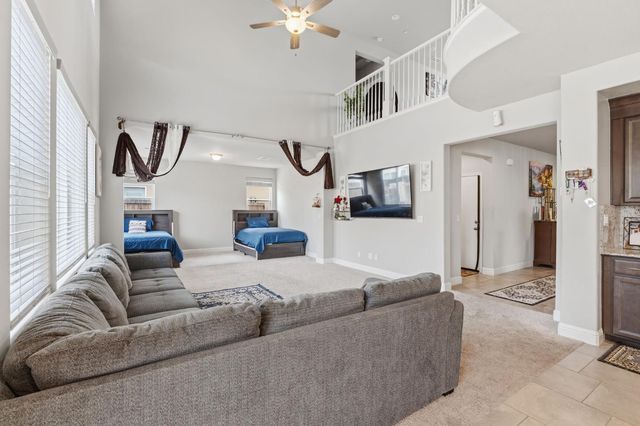 4292 N Vaughan Avenue, Fresno, CA 93723