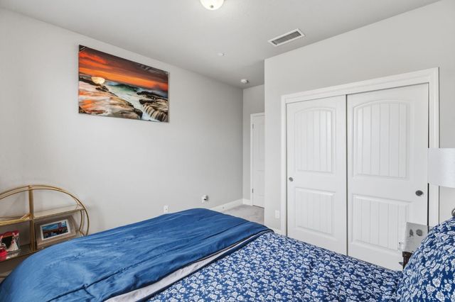 4292 N Vaughan Avenue, Fresno, CA 93723